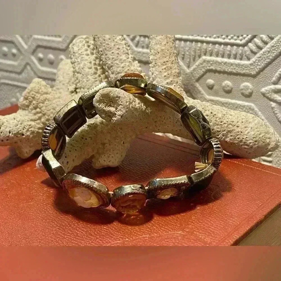 Vintage Victorian  Cameo Bracelet with Flexibility (Elastic) Smokey Stones - Picture 7 of 9